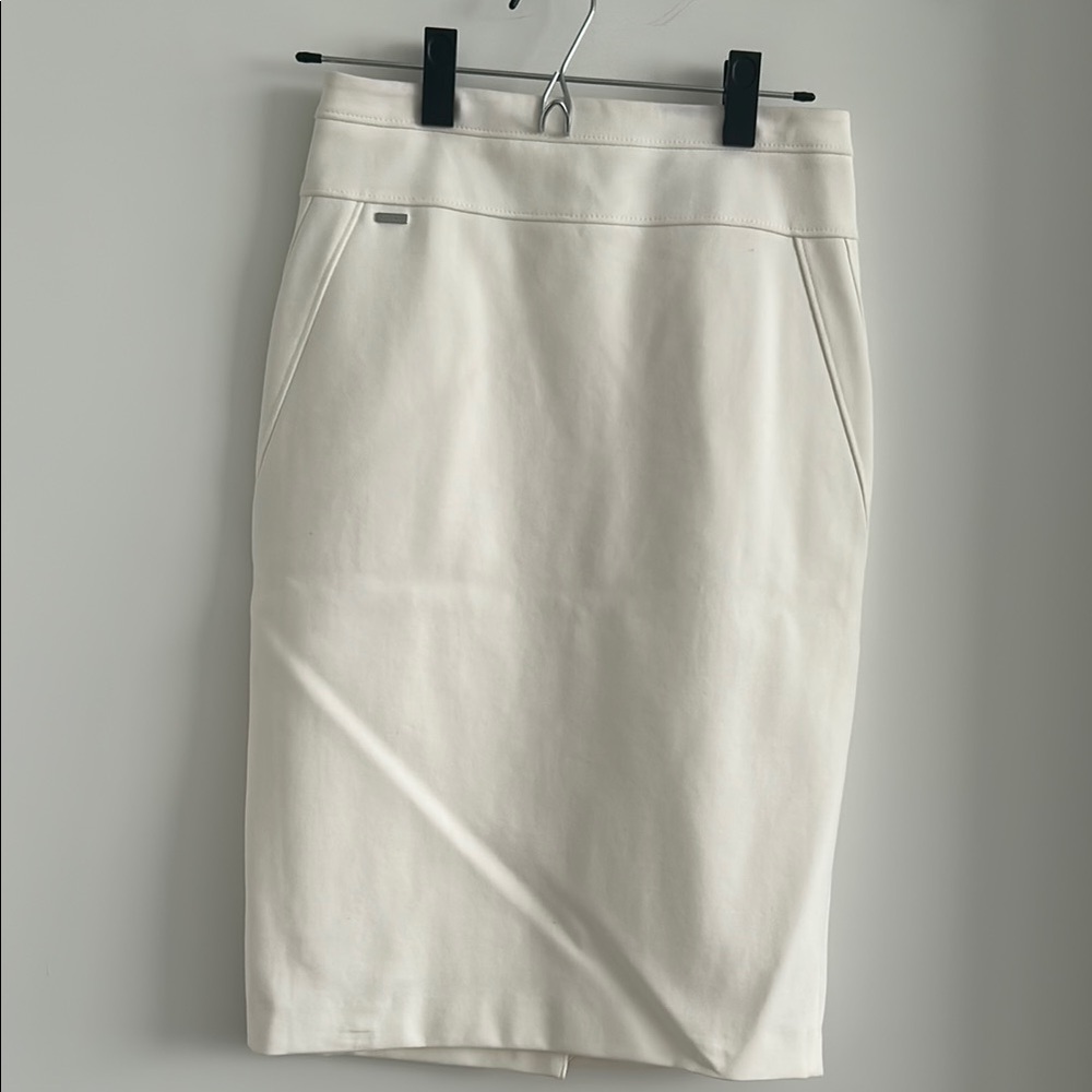 White House Black Market Cream Knee-Length Pencil Skirt